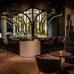 One Hauptbahnhof Hotel 3*