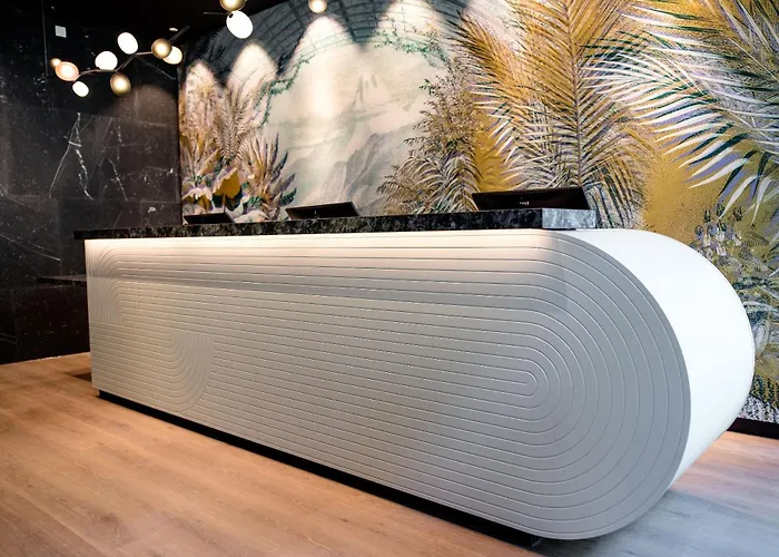 One Hauptbahnhof Hotel 3*